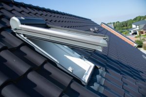 Dachfenster mit Rollladen – Göttingen Heim und Haus Dachfenster mit integriertem Rollladen